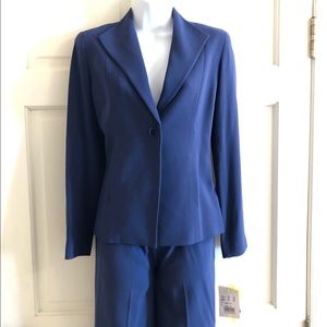Doncaster NWT 2 Piece Wool Suit Set